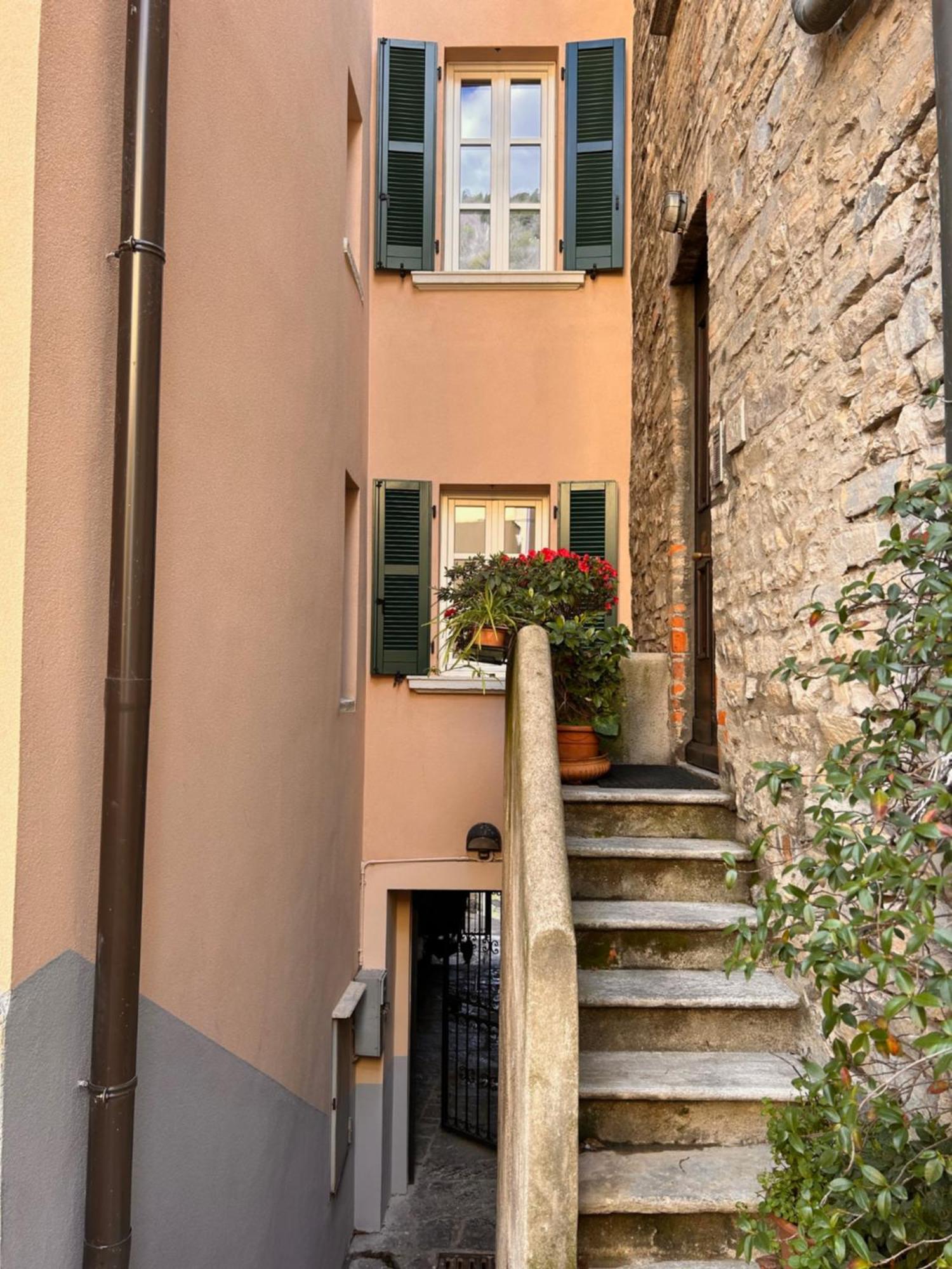 Casa Vacanze Viacoloniola37 Комо Екстер'єр фото